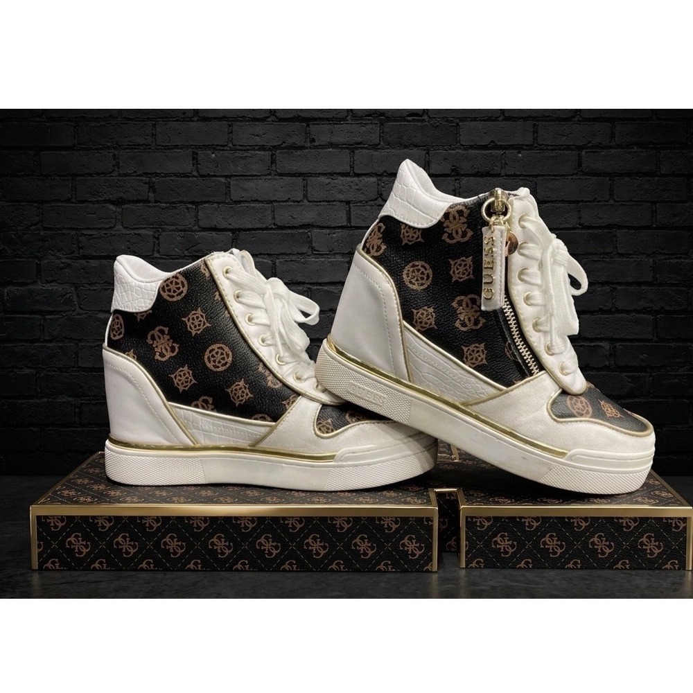 Guess 🤎🖤💛Wedge Heel Sneakers White Leather Gold Trim Monogram Logo Size 5 US
